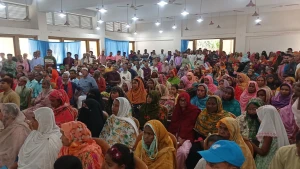 জয়পুরহাটের ক্ষেতলালে প্রধানমন্ত্রীর ঈদ উপহার বিতরণ করলেন জনপ্রশাসন প্রতিমন্ত্রী আব্দুল বারী