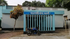 ৪ হাজার টাকা ঘুষ চাইলেন ৩ হাজার টাকার মোবাইল উদ্ধারে