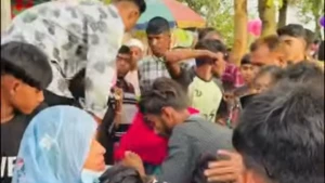 বাঘারপাড়ায় মেলার আনন্দ বিষাদে পরিণত: নাগরদোলা ছিঁড়ে আহত অন্তত ২০