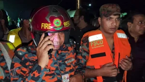 ৪০ জনের মরদেহ পানির নিচে : ফায়ার সার্ভিস