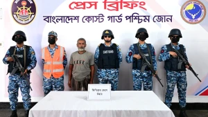 সুন্দরবনের দুর্ধর্ষ ডাকাত জোনাব বাহিনীর হাতে জিম্মি থাকা ১ জেলেকে উদ্ধার করেছে কোস্ট গার্ড