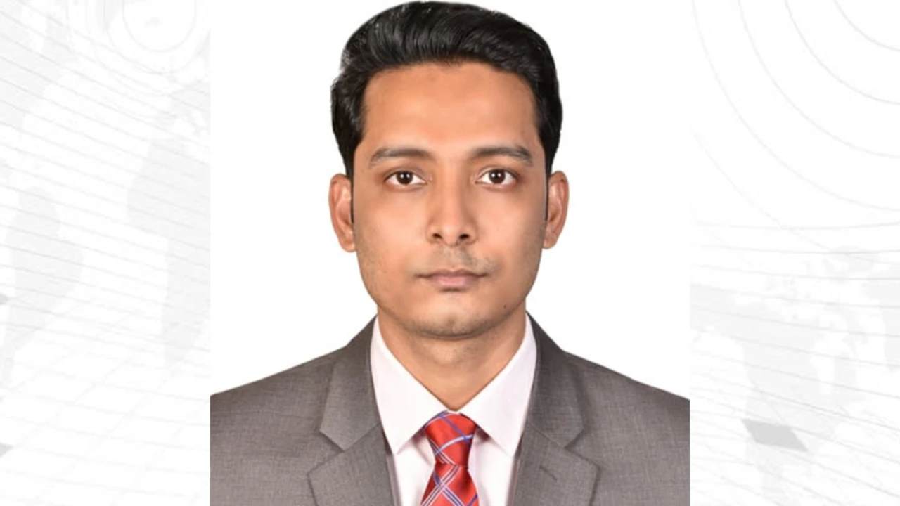 সাংবাদিকদের হাতকড়া পরিয়ে আলোচিত এসিল্যান্ডের পদোন্নতিসহ বদলি