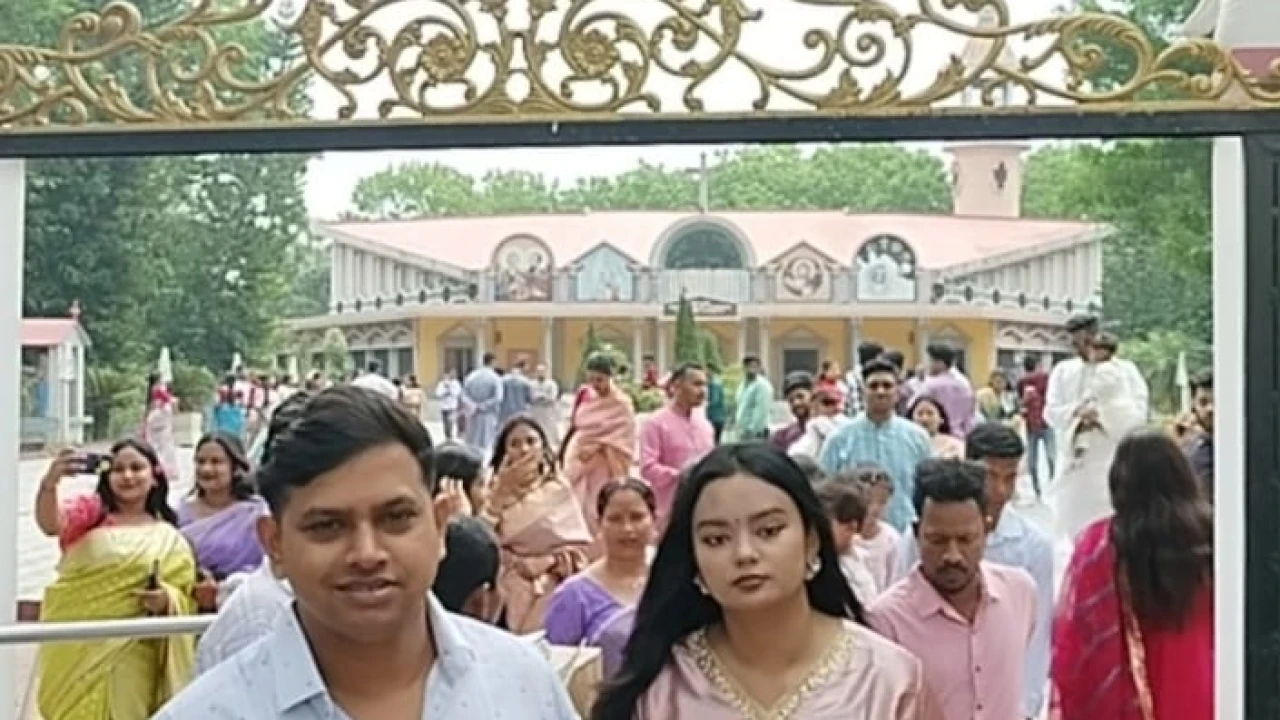 নাটোরে ধর্মীয় ভাবগাম্ভীর্যে খ্রিস্টান সম্প্রদায়ের ইস্টার সানডে উদযাপিত