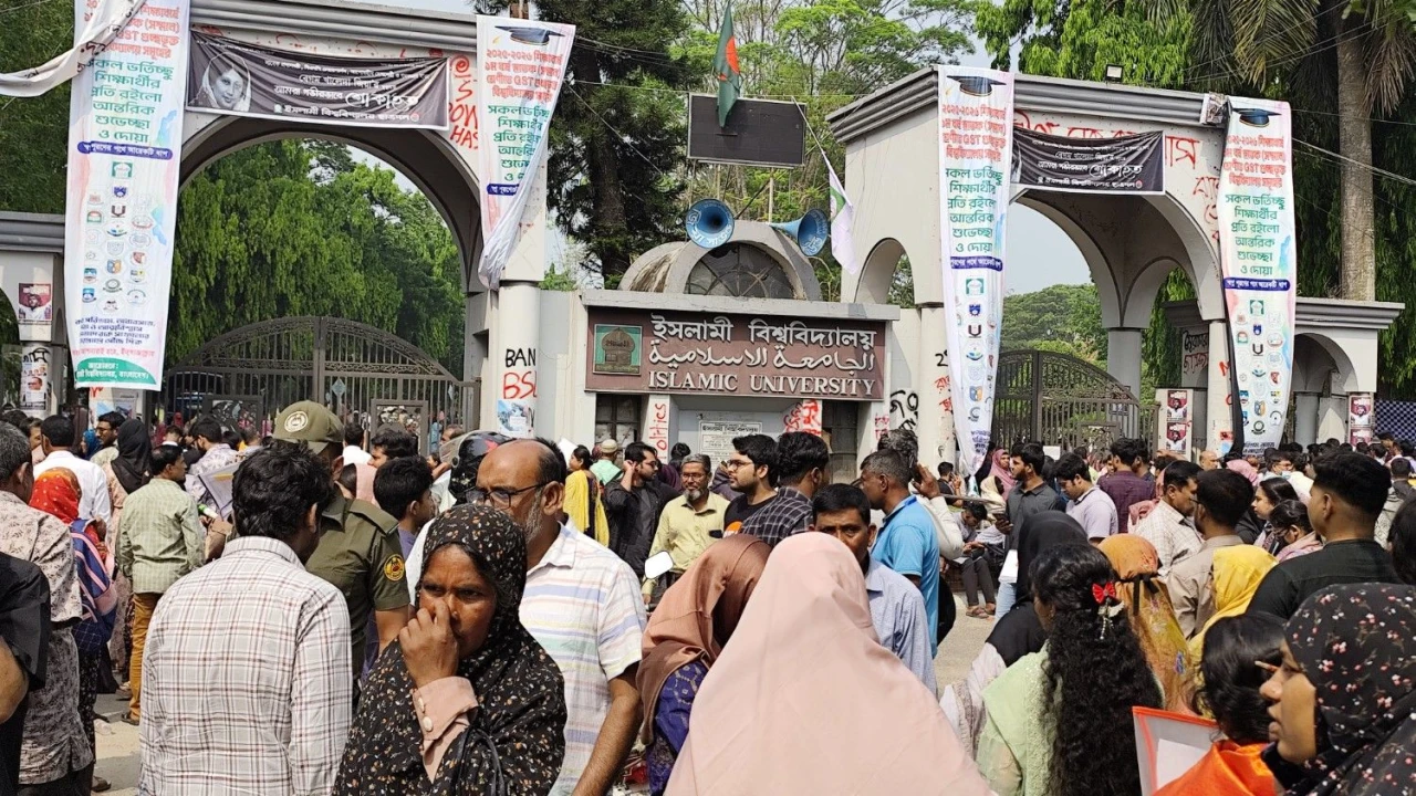 গুচ্ছভুক্ত ‘এ’ ইউনিটের ভর্তি পরীক্ষায় উপস্থিতি ৭৫.৭৬ শতাংশ