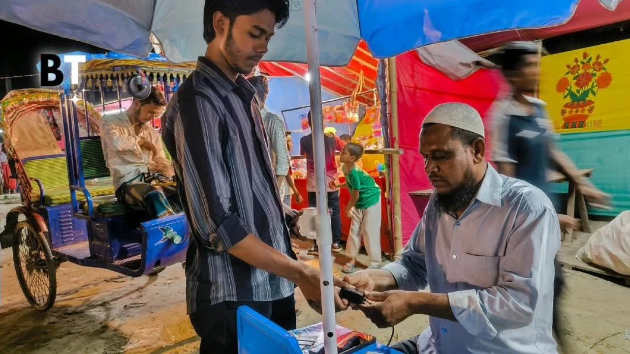 অর্থসংকটে থমকে স্বপ্ন, জীবনযুদ্ধে লড়ছেন মোস্তাফিজুর