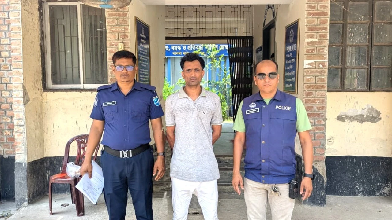 সালথায় ৫ বছরের সাজাপ্রাপ্ত পলাতক মাদক মামলার আসামি গ্রেপ্তার