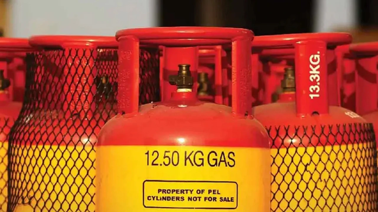 ২১২ টাকা বাড়লো এলপিজির দাম