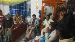 বনপাড়ায় বাবু-আলম হত্যার খুনিদের প্রকাশ্য বিচরণ