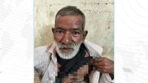 টাকা না পেয়ে পিতাকে দা দিয়ে কোপালেন গুণধর ছেলে