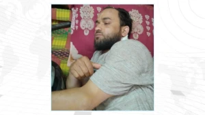 ভোররাতে জানালার গ্রিল ভেঙে হামলা: যশোরে ওষুধ কোম্পানির প্রতিনিধিকে কুপিয়ে জখম