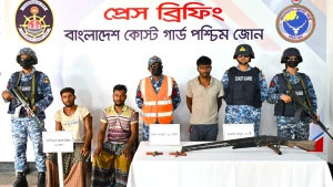 সুন্দরবনে পৃথক দুটি অভিযানে  জিম্মি  ২ জেলে উদ্ধার অস্ত্র গোলাবারুদ সহ ১ ডাকাত আটক