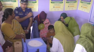 কুড়িগ্রামে দেড় সহস্রাধিক কেন্দ্রে   হাম-রুবেলার টিকাদান ক্যাম্পেইন শুরু-