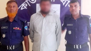 কাউখালী থানার অভিযানে জিআর পরোয়ানাভুক্ত আসামী গ্রেফতার